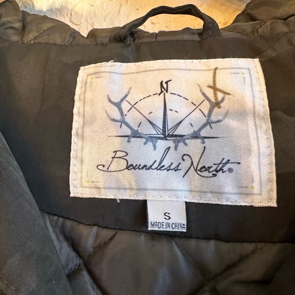 Boundless North buckle Camo pierced SM jacket, oversized pockets NWOT army green - Picture 13 of 14